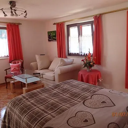 Haus Neuhaeusl Inkl. Chiemgaukarte * Рупольдинг