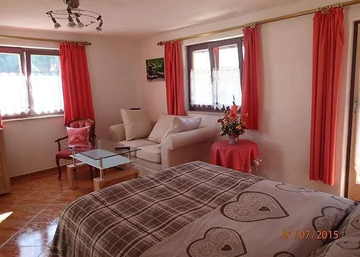 Haus Neuhaeusl Inkl. Chiemgaukarte * Рупольдинг